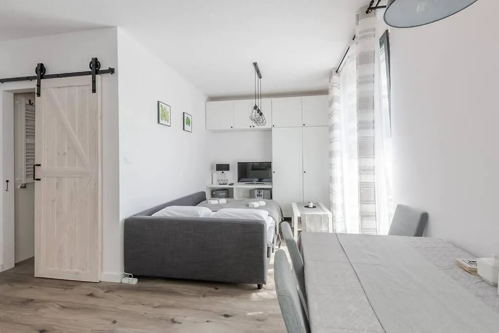 Close-Urban Chic - Great Location - Kamienica Kollotaja location