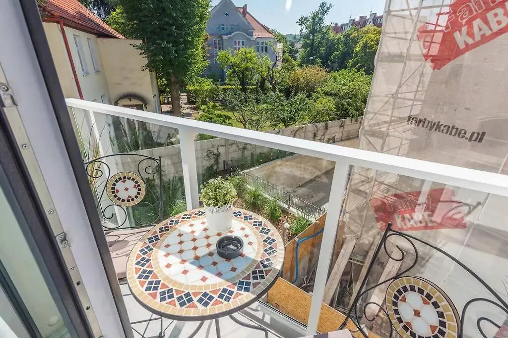 Apartment Close-Urban Chic - Great Location - Kamienica Kollotaja Gdansk